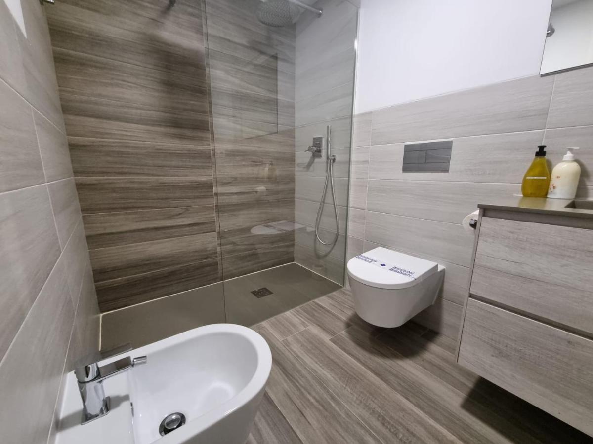 Duplex Moderno En Alameda Apartment Seville Exterior photo